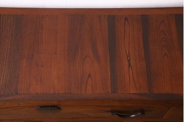 アンティーク家具　和製アンティーク　上手物!前面総欅材の重厚な収納箪笥(水屋箪笥、サイドボード、サイドキャビネット)