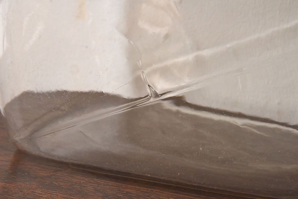 アンティーク雑貨　レトロな質感が素敵なアンティーク猫瓶(ガラス瓶)2個セット(1)