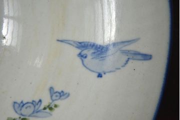 アンティーク雑貨　大正〜昭和期　染付　繊細な絵柄が美しい陶磁器の手水鉢