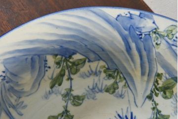 アンティーク雑貨　大正〜昭和期　染付　繊細な絵柄が美しい陶磁器の手水鉢