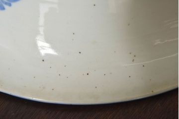 アンティーク雑貨　大正〜昭和期　染付　繊細な絵柄が美しい陶磁器の手水鉢