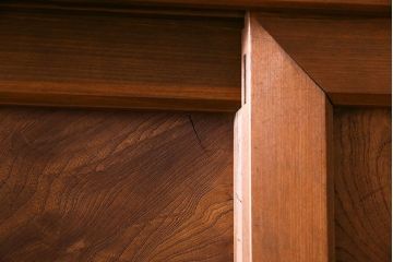 アンティーク家具　和製アンティーク 上質で風情のある四尺水屋箪笥(食器棚、収納箪笥)