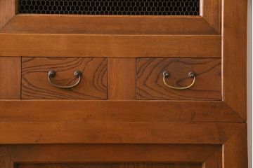 アンティーク家具　和製アンティーク 上質で風情のある四尺水屋箪笥(食器棚、収納箪笥)