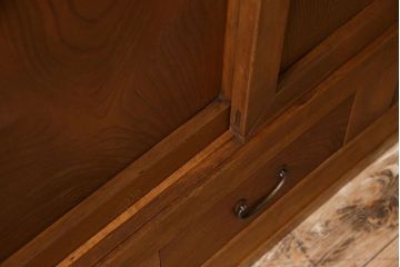 アンティーク家具　和製アンティーク 上質で風情のある四尺水屋箪笥(食器棚、収納箪笥)