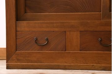 アンティーク家具　和製アンティーク 上質で風情のある四尺水屋箪笥(食器棚、収納箪笥)