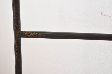 アンティーク雑貨　古民具・骨董　繊細に描かれた水車小屋が印象的な衣桁