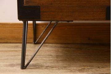 アンティーク家具　和製アンティーク　3杯引き出し付き!鉄脚箪笥ローボード(ローチェスト)