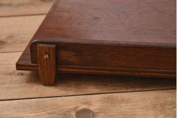 大正ロマン　彫刻が美しい豪華な面持ちの収納棚(戸棚、ライティングキャビネット)