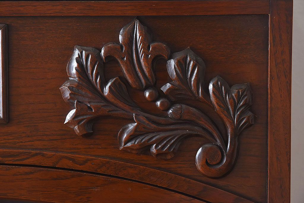 大正ロマン　彫刻が美しい豪華な面持ちの収納棚(戸棚、ライティングキャビネット)