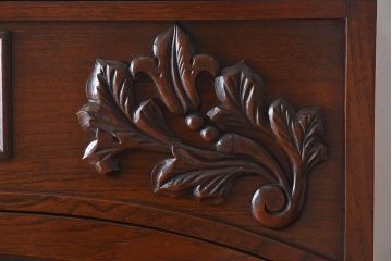 大正ロマン　彫刻が美しい豪華な面持ちの収納棚(戸棚、ライティングキャビネット)
