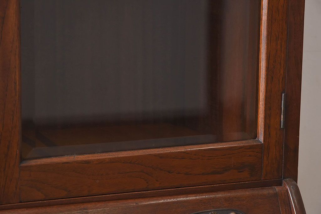 大正ロマン　彫刻が美しい豪華な面持ちの収納棚(戸棚、ライティングキャビネット)