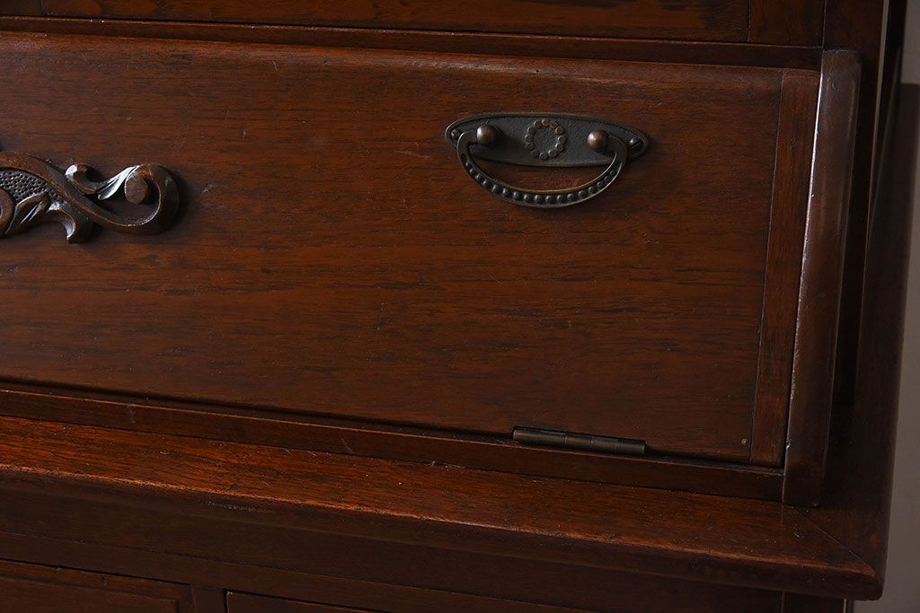 大正ロマン　彫刻が美しい豪華な面持ちの収納棚(戸棚、ライティングキャビネット)