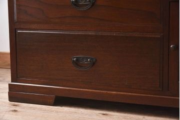 大正ロマン　彫刻が美しい豪華な面持ちの収納棚(戸棚、ライティングキャビネット)