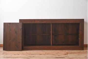 明治大正期　前面ケヤキ材　太い框が印象的な上手物のサイドボード(サイドキャビネット)