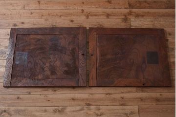 明治大正期　前面ケヤキ材　太い框が印象的な上手物のサイドボード(サイドキャビネット)