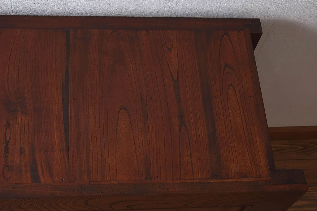 明治大正期　前面ケヤキ材　太い框が印象的な上手物のサイドボード(サイドキャビネット)