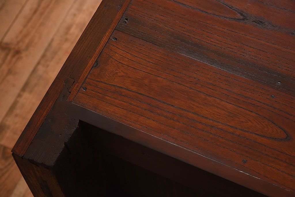 明治大正期　前面ケヤキ材　太い框が印象的な上手物のサイドボード(サイドキャビネット)