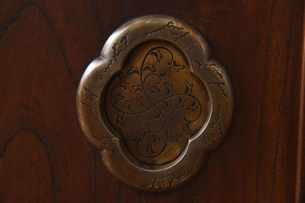 明治大正期　前面ケヤキ材　太い框が印象的な上手物のサイドボード(サイドキャビネット)