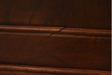 明治大正期　前面ケヤキ材　太い框が印象的な上手物のサイドボード(サイドキャビネット)