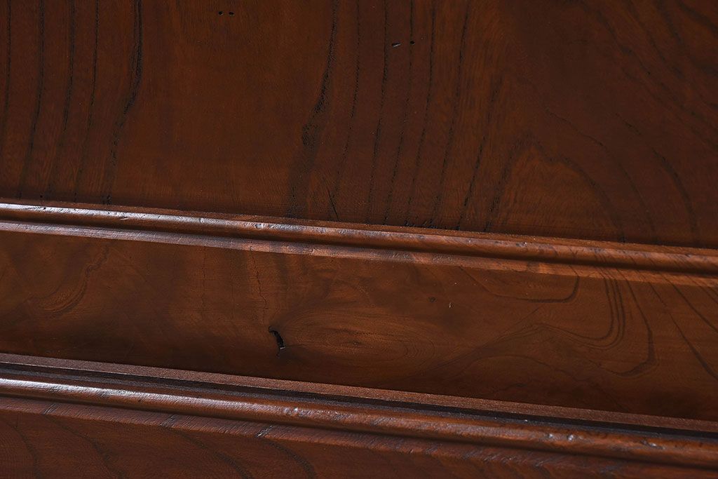 明治大正期　前面ケヤキ材　太い框が印象的な上手物のサイドボード(サイドキャビネット)