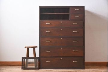 レトロ家具　昭和レトロ　前面栗材製　モールガラス入り!衣装箪笥(引き出し、チェスト)