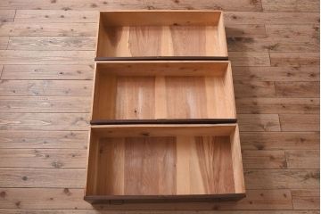 レトロ家具　昭和レトロ　前面栗材製　モールガラス入り!衣装箪笥(引き出し、チェスト)