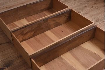 レトロ家具　昭和レトロ　前面栗材製　モールガラス入り!衣装箪笥(引き出し、チェスト)