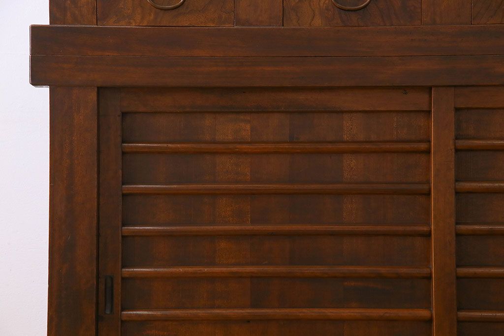 アンティーク家具　古民具・骨董　欅・檜材　昇り引き出し付き!六尺水屋箪笥(食器棚、収納棚)