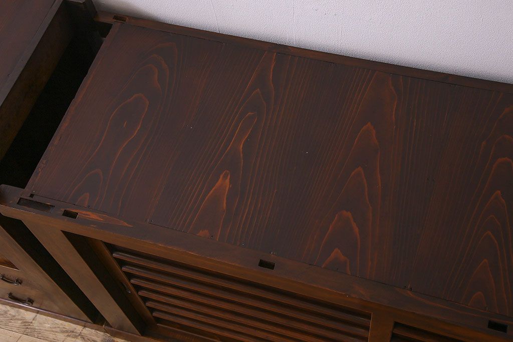 アンティーク家具　古民具・骨董　欅・檜材　昇り引き出し付き!六尺水屋箪笥(食器棚、収納棚)