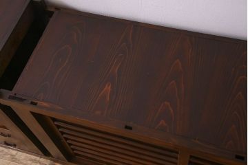 アンティーク家具　古民具・骨董　欅・檜材　昇り引き出し付き!六尺水屋箪笥(食器棚、収納棚)