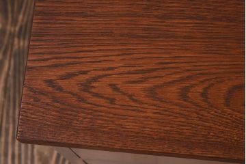 アンティーク家具　ペイントカラーと木のコントラストが素敵なローチェスト(ローボード)