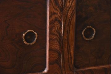 アンティーク家具　和製アンティーク　前面欅材　杢目が魅力的な茶箪笥(茶棚、収納棚)