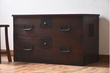 アンティーク家具　和製アンティーク　ヒノキ材天板でリメイクした時代箪笥ローボード(サイドボード)