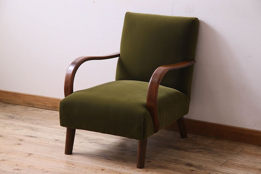レトロ家具　昭和レトロ　カバ材　落ち着きのあるカラーのアームチェア(シングルソファ)
