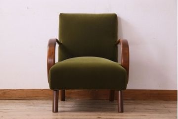 レトロ家具　昭和レトロ　カバ材　落ち着きのあるカラーのアームチェア(シングルソファ)