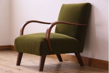 レトロ家具　昭和レトロ　カバ材　落ち着きのあるカラーのアームチェア(シングルソファ)