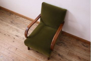 レトロ家具　昭和レトロ　カバ材　落ち着きのあるカラーのアームチェア(シングルソファ)