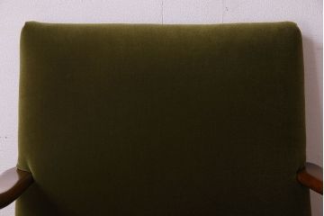 レトロ家具　昭和レトロ　カバ材　落ち着きのあるカラーのアームチェア(シングルソファ)