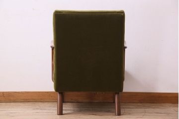 レトロ家具　昭和レトロ　カバ材　落ち着きのあるカラーのアームチェア(シングルソファ)