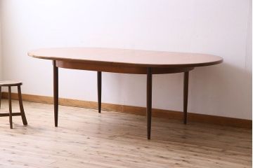北欧ビンテージ家具　G-PLAN(ジープラン)　エクステンションテーブル