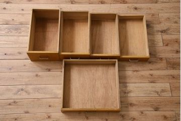 レトロ家具　レトロスタイル　和製アンティークの栓材製片袖机(デスク)