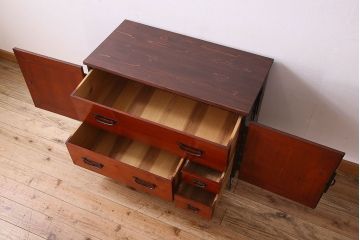 アンティーク家具　明治期!迫力のある鉄脚付き時代箪笥ローボード