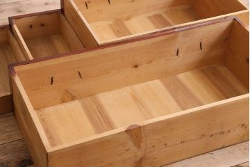 アンティーク家具　明治期!迫力のある鉄脚付き時代箪笥ローボード