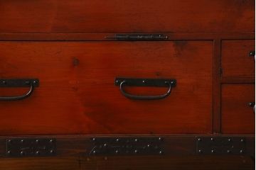 アンティーク家具　明治期!迫力のある鉄脚付き時代箪笥ローボード