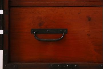 アンティーク家具　明治期!迫力のある鉄脚付き時代箪笥ローボード