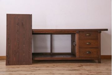 アンティーク家具　珍しい両面使い仕様!モールガラス引き戸のアンティーク作業台