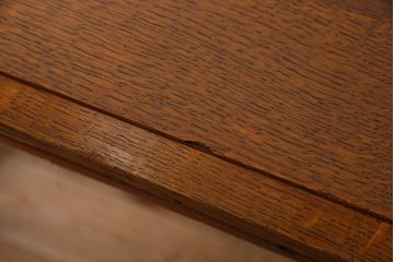 アンティーク家具　フランスアンティーク　おしゃれなデザインのダイニングテーブル(1)