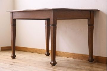 アンティーク家具　フランスアンティーク　おしゃれなデザインのダイニングテーブル(2)