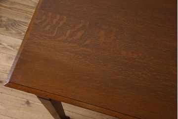 アンティーク家具　フランスアンティーク　おしゃれなデザインのダイニングテーブル(2)