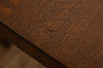 アンティーク家具　フランスアンティーク　おしゃれなデザインのダイニングテーブル(2)